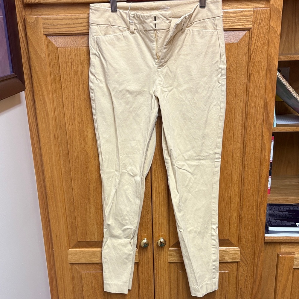 Old Navy Tan Pixie Skinny Pants